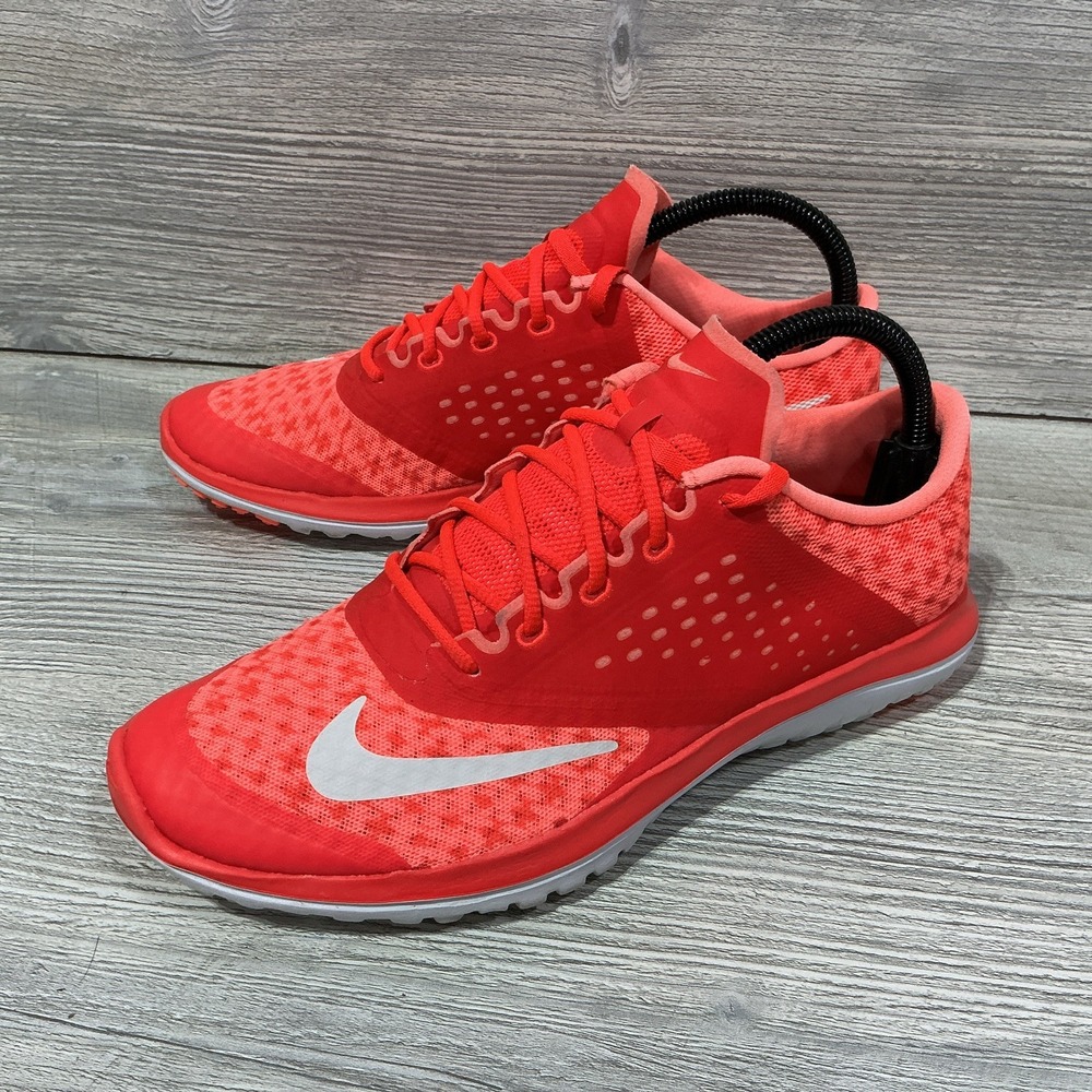 Nike Shoes Womens 8.5 Red FS Lite Run 2 Premium Sneakers Lace up Low 704881-601